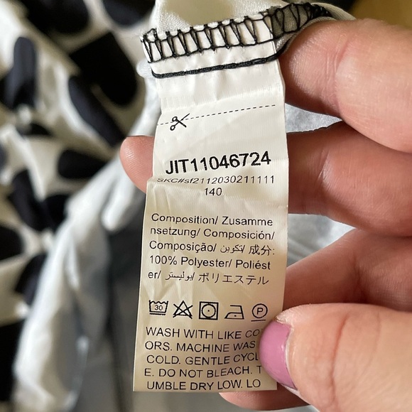 Emery Rose| Novelty Print, HEART print Mini Dress in Black & White•••Babydoll - Picture 6 of 10